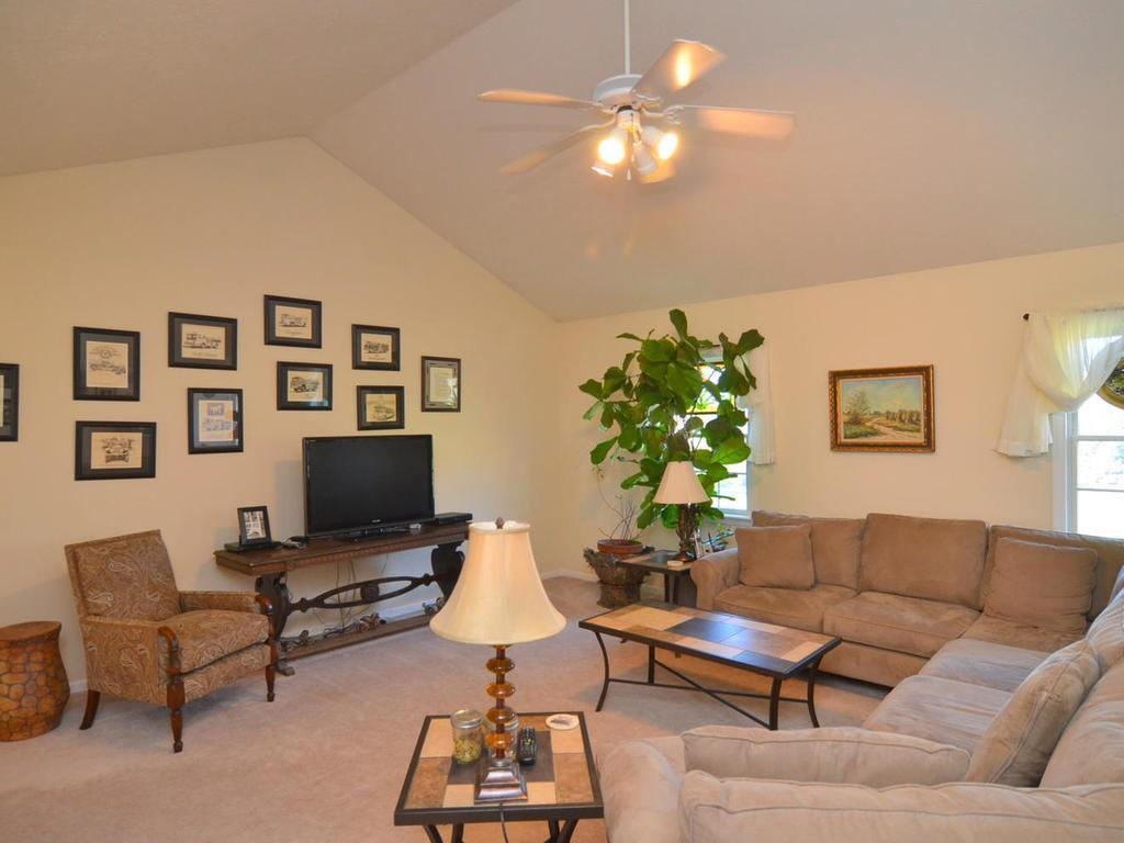 8054 North Troy Road Greenfield, IN 46140 - Photo 12 of 24 Gallery Image 12
