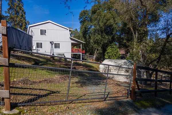 $499,900 | 5600 Upper Siesta Lane, Somerset, CA 95684