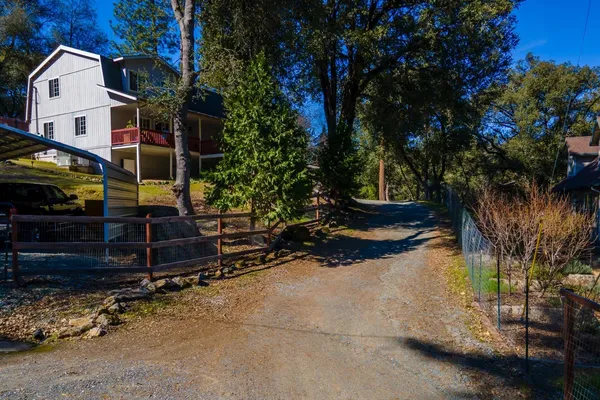 $499,900 | 5600 Upper Siesta Lane, Somerset, CA 95684