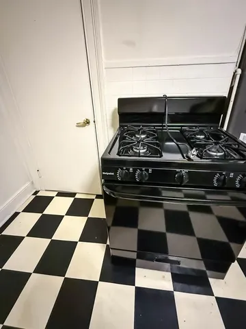 $1,850 | 164 Griffith Street, Unit 2, Jersey City, NJ 07307