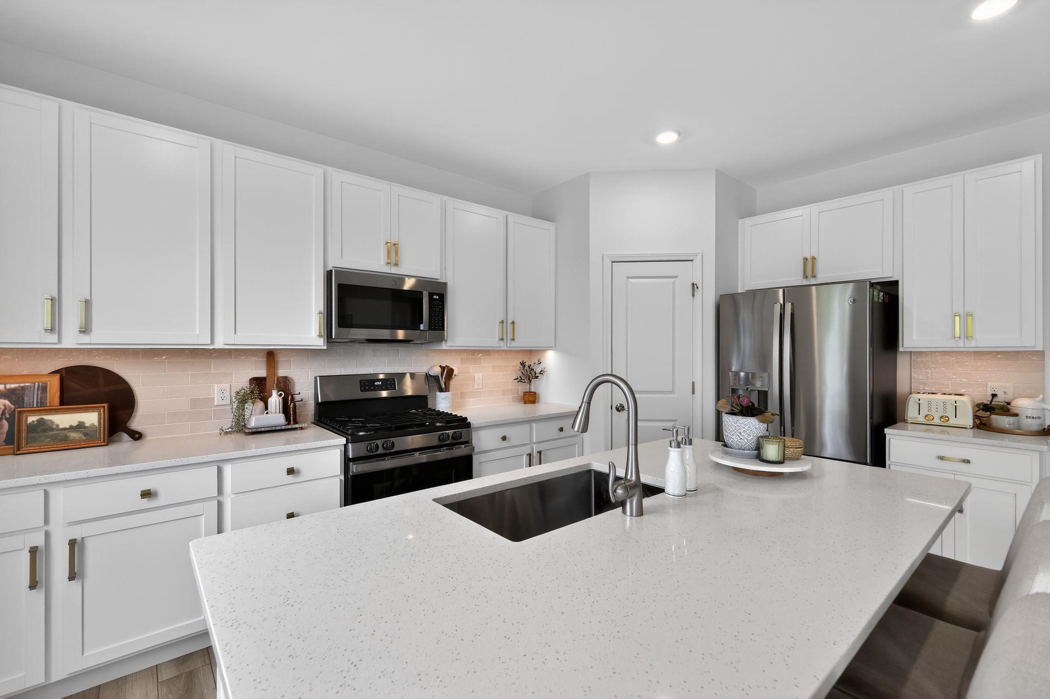 2912 Jackson Street Stoughton, WI 53589 - Photo 10 of 30
