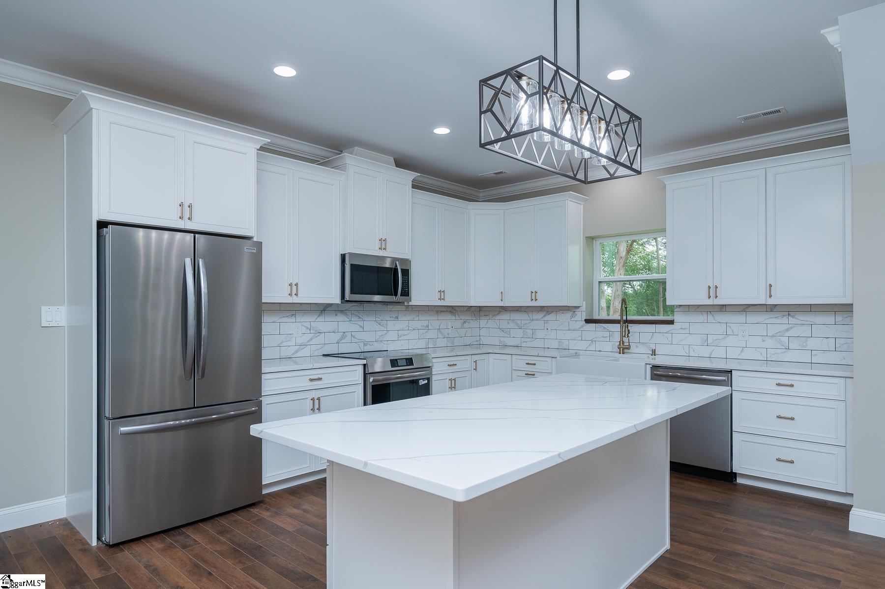 402 Wyatt Road Piedmont, SC 29673 - Photo 4 of 29