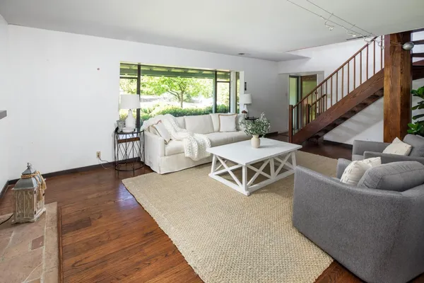 $4,488,000 | 800 Loyola Drive, Los Altos, CA 94024
