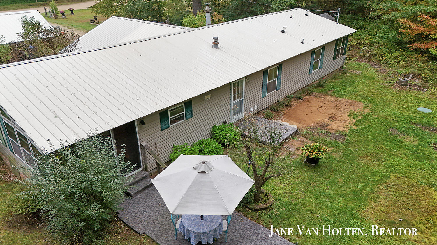 20449 Gates Road Howard City, MI 49329 - Photo 25 of 29 DJI_20250924101506_0349_Dcopy