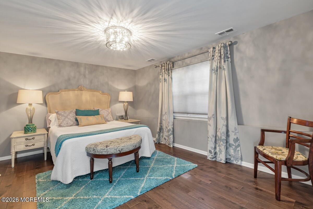 25 Pelican Road Middletown, NJ 07748 - Photo 22 of 44 Bedroom