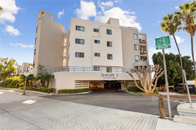 $1,328,000 | 510 The Village, Unit 203, Redondo Beach, CA 90277