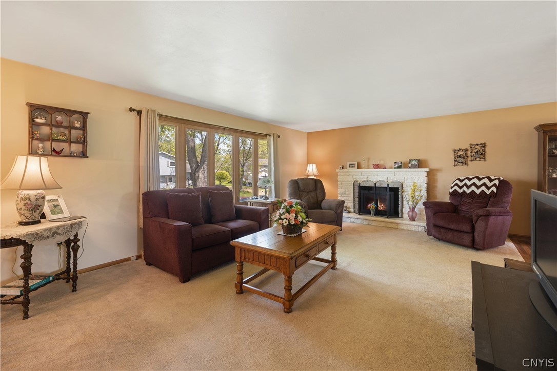 7 Lark Path Clay, NY 13090 - Photo 7 of 38