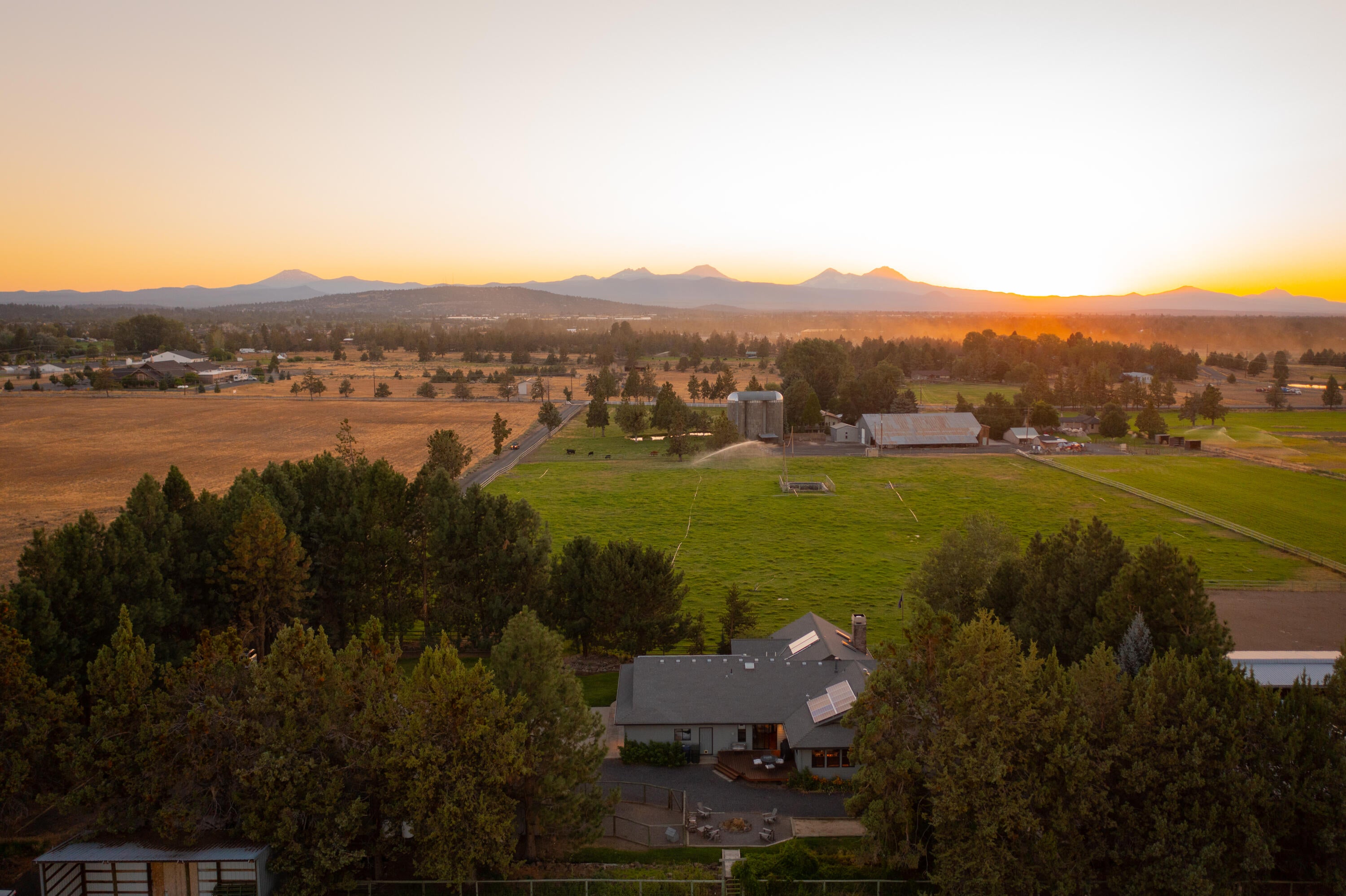 21621 Northeast Butler Market Road Bend, OR 97701 - Photo 4 of 79 8