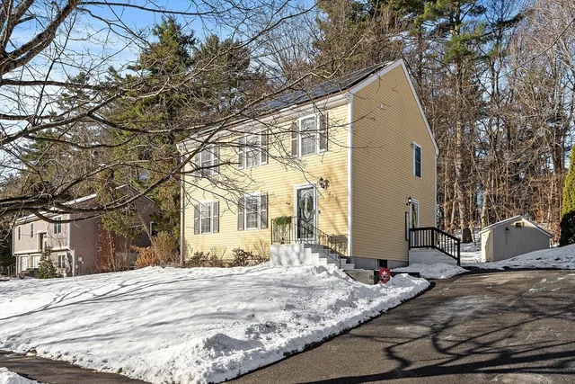 $459,900 | 240 Stoneybrook Road, Fitchburg, MA 01420