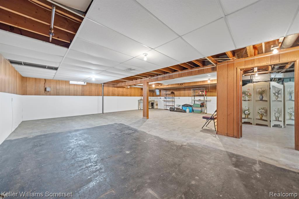 11000 Chicago Road Warren, MI 48093 - Photo 29 of 39 Gallery Image 29