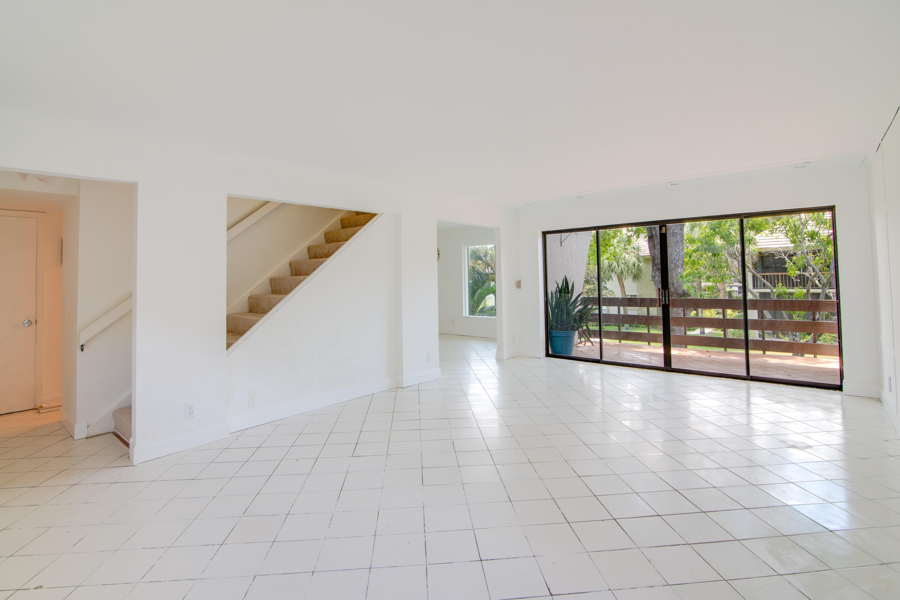 149 Northwest 70th Street, Unit 309C Boca Raton, FL 33487 - Photo 3 of 37 Condo-2