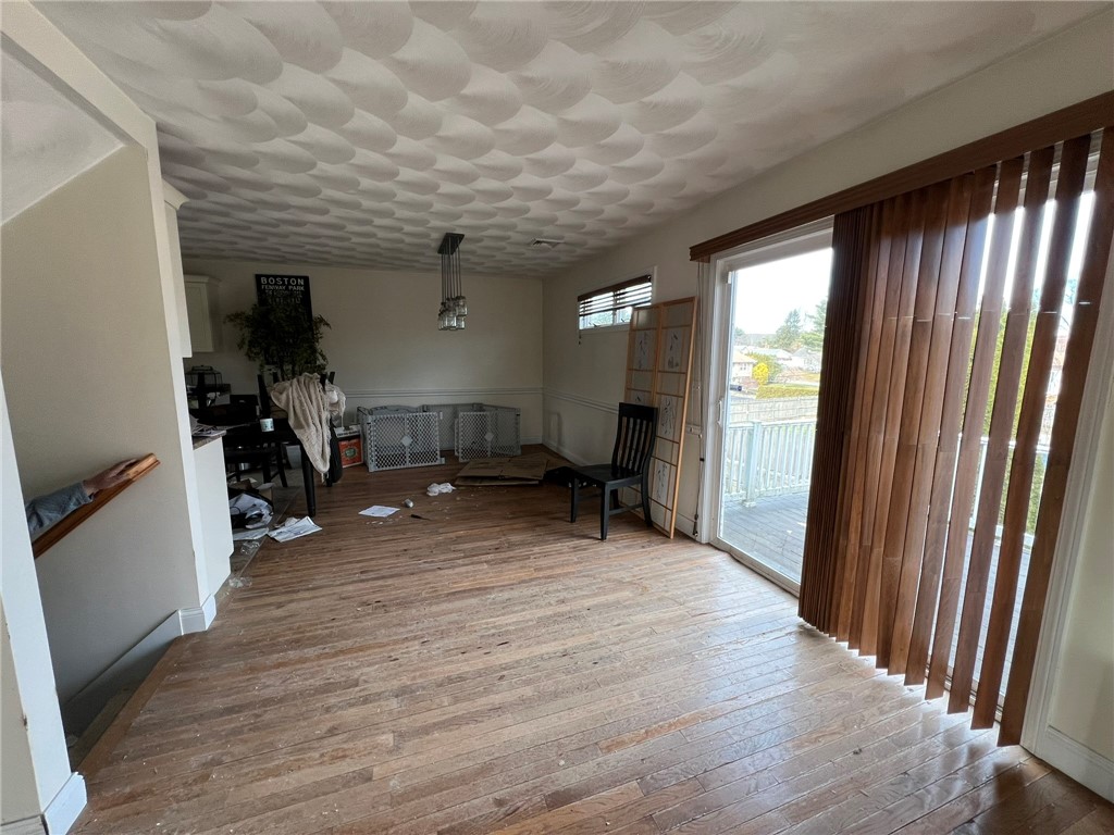 140 Lake View Road Cranston, RI 02920 - Photo 15 of 42