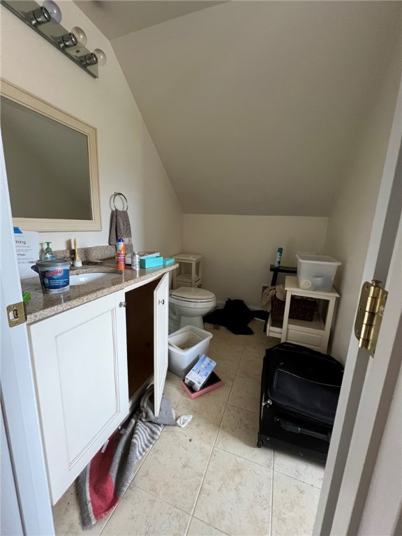 140 Lake View Road Cranston, RI 02920 - Photo 23 of 42