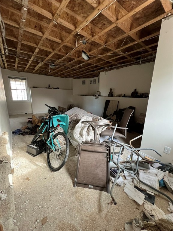 140 Lake View Road Cranston, RI 02920 - Photo 26 of 42