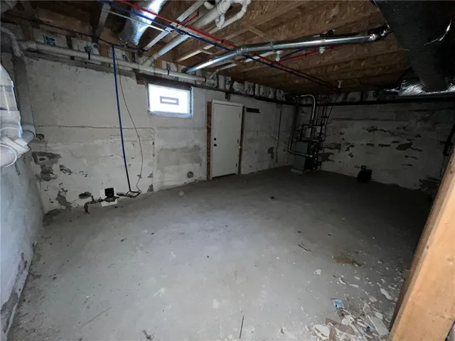 $515,000 | 140 Lake View Road, Cranston, RI 02920