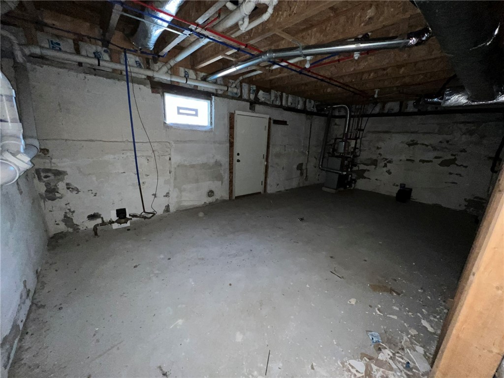 140 Lake View Road Cranston, RI 02920 - Photo 32 of 42