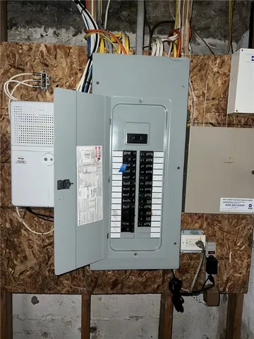 $515,000 | 140 Lake View Road, Cranston, RI 02920