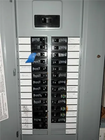 $515,000 | 140 Lake View Road, Cranston, RI 02920