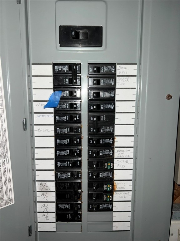 140 Lake View Road Cranston, RI 02920 - Photo 35 of 42