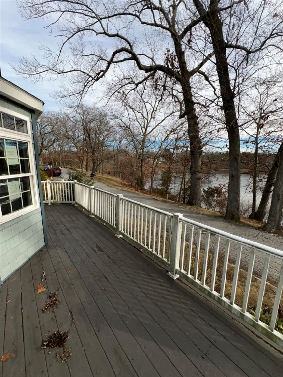 140 Lake View Road Cranston, RI 02920 - Photo 41 of 42