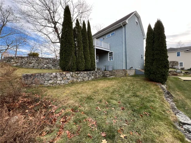 $515,000 | 140 Lake View Road, Cranston, RI 02920