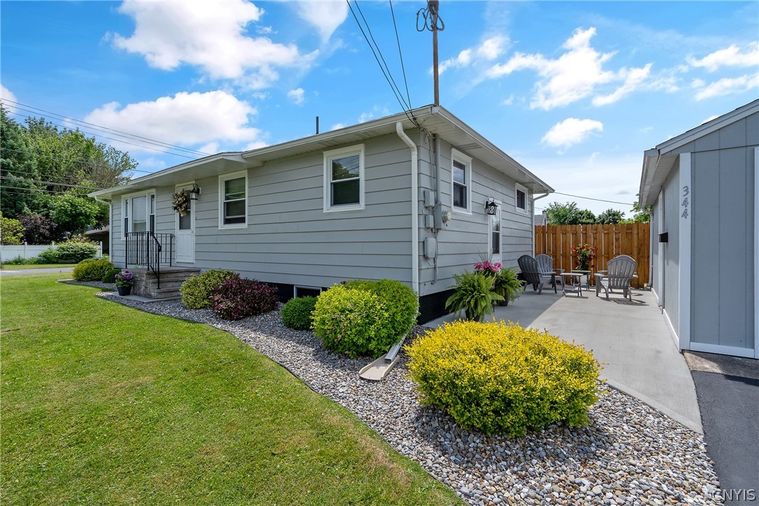 344 Beach Road Geddes, NY 13209 - Photo 3 of 25