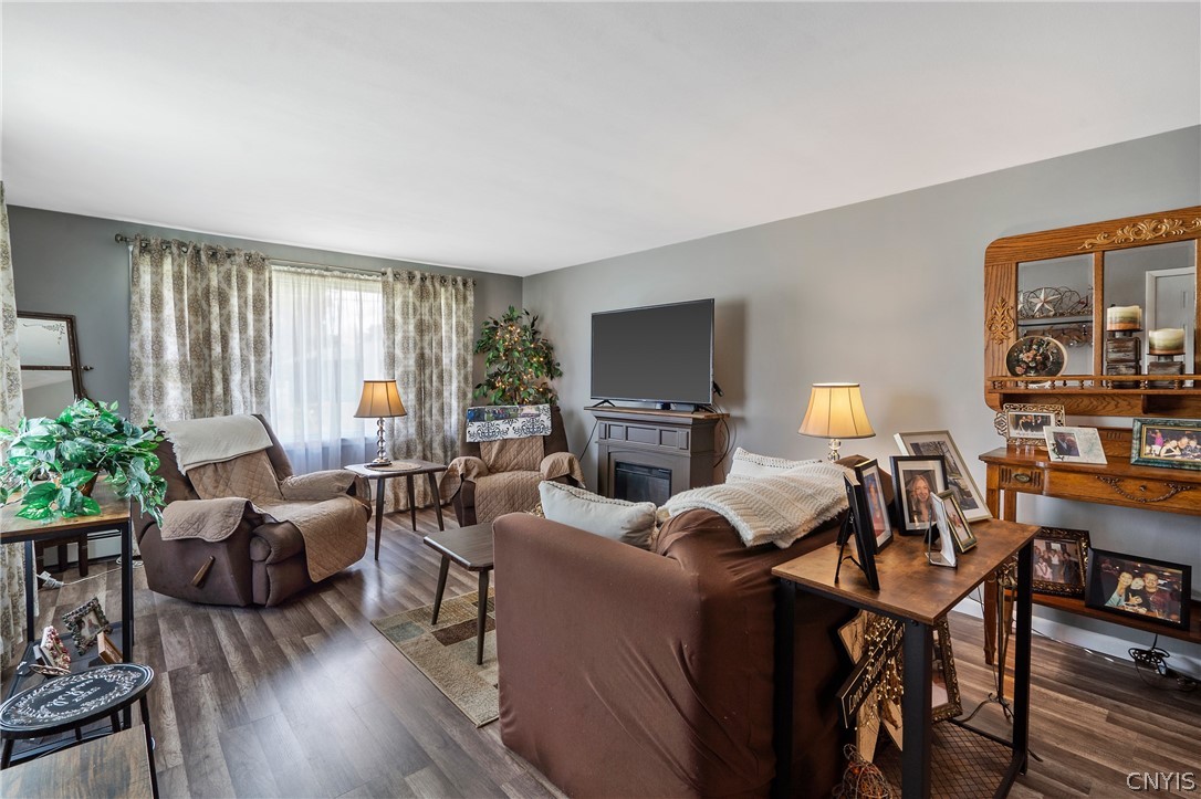 344 Beach Road Geddes, NY 13209 - Photo 4 of 25