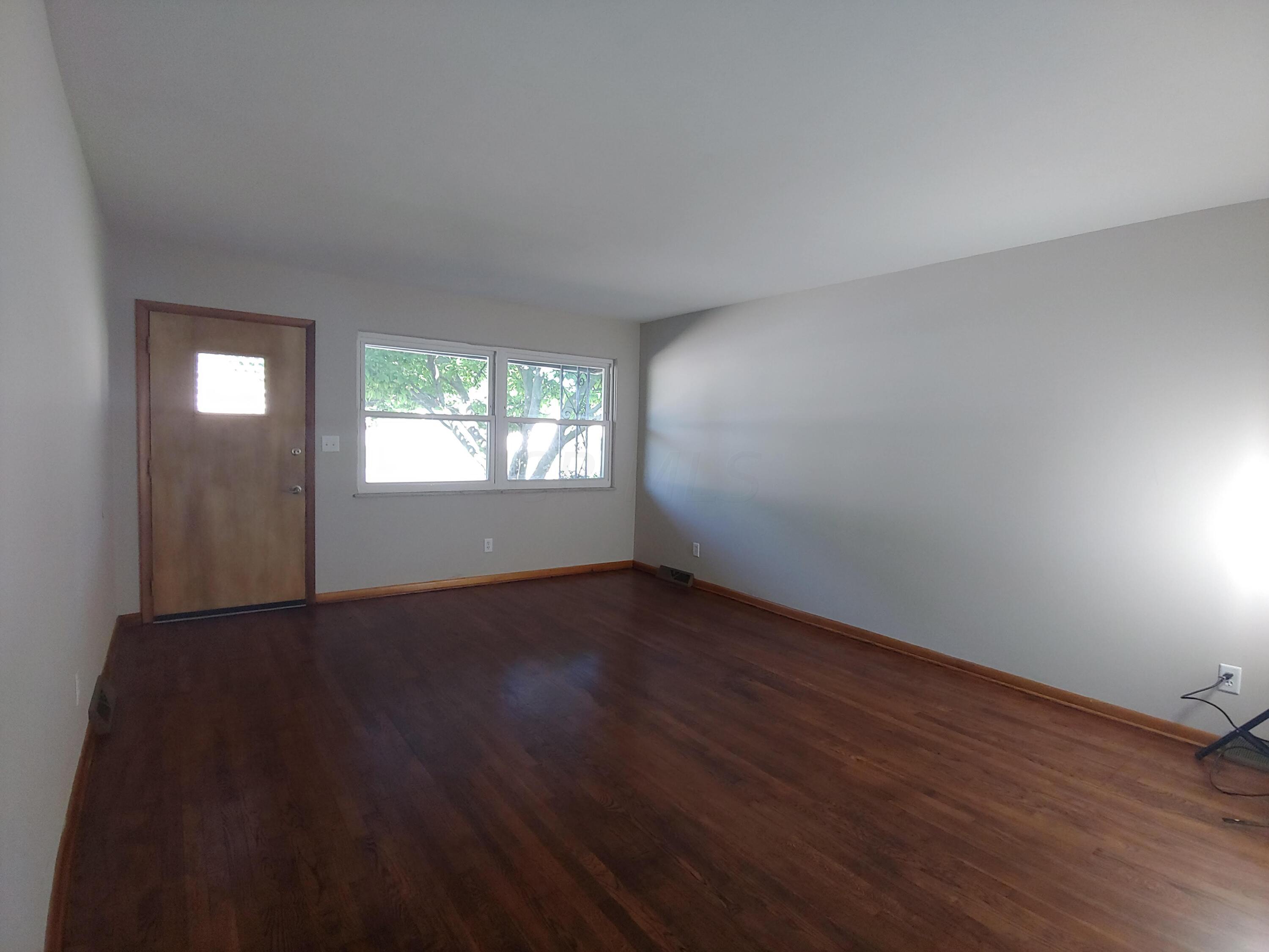5350 Karl Road Columbus, OH 43229 - Photo 2 of 17