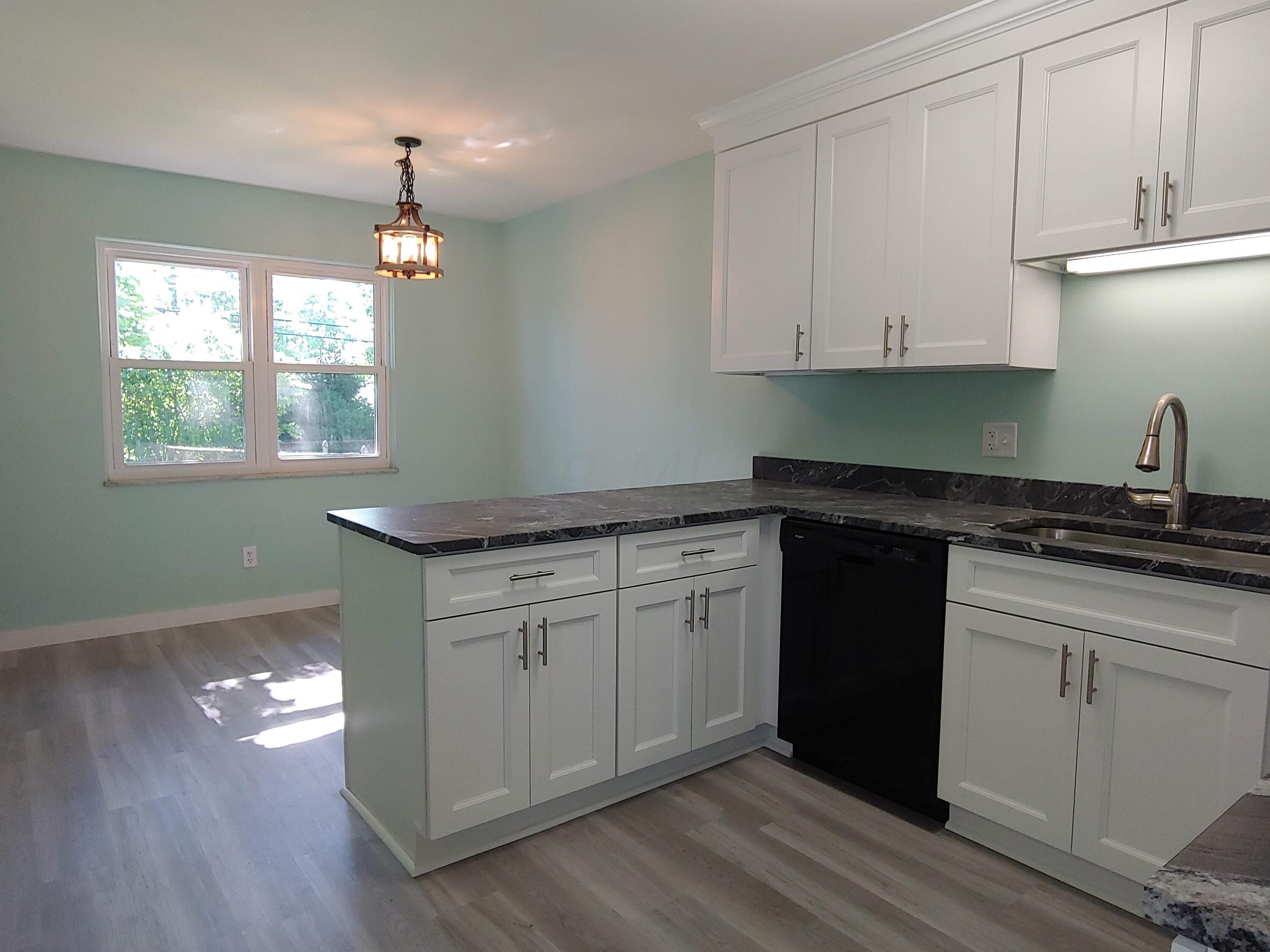 5350 Karl Road Columbus, OH 43229 - Photo 4 of 17
