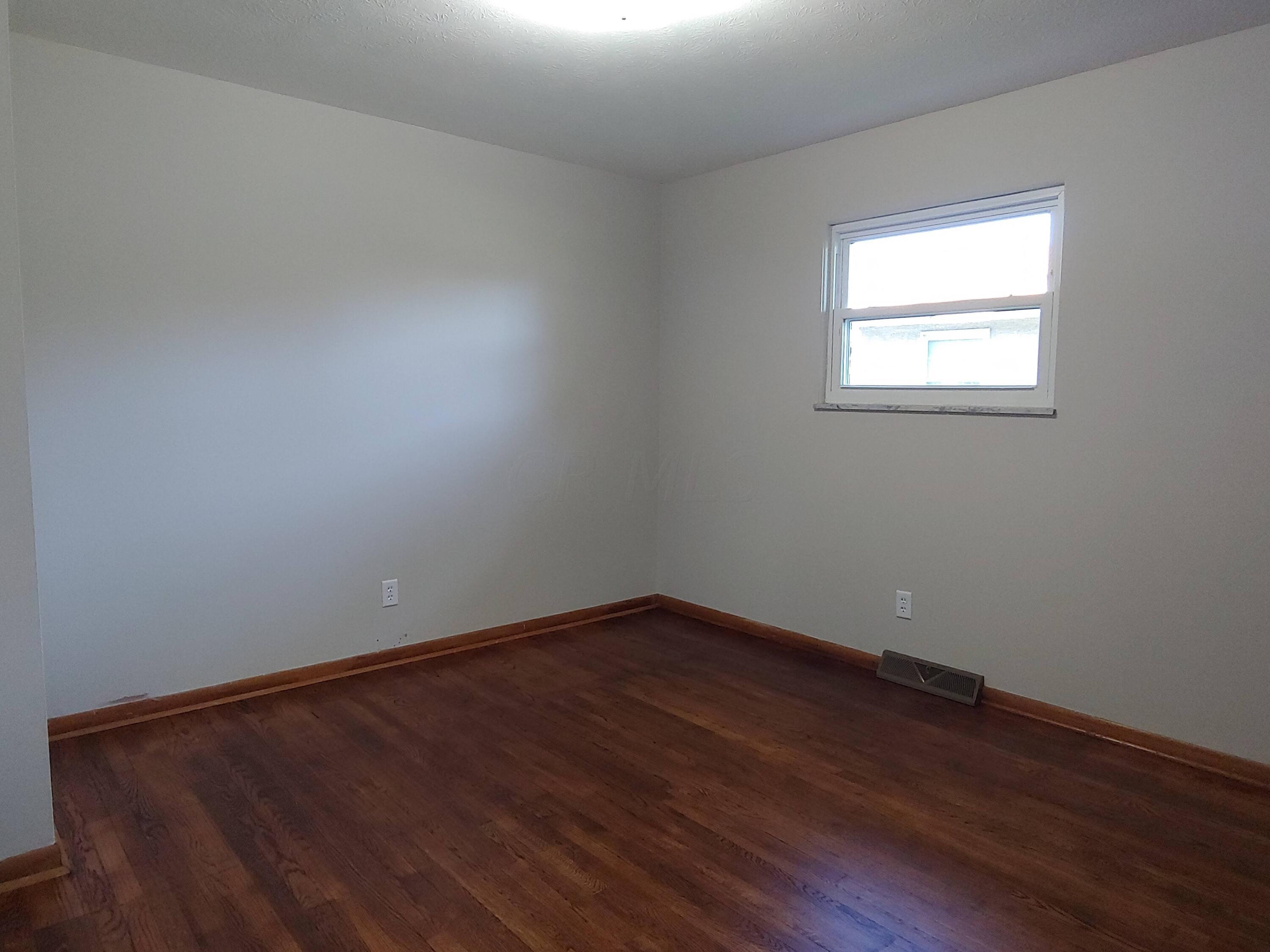 5350 Karl Road Columbus, OH 43229 - Photo 10 of 17