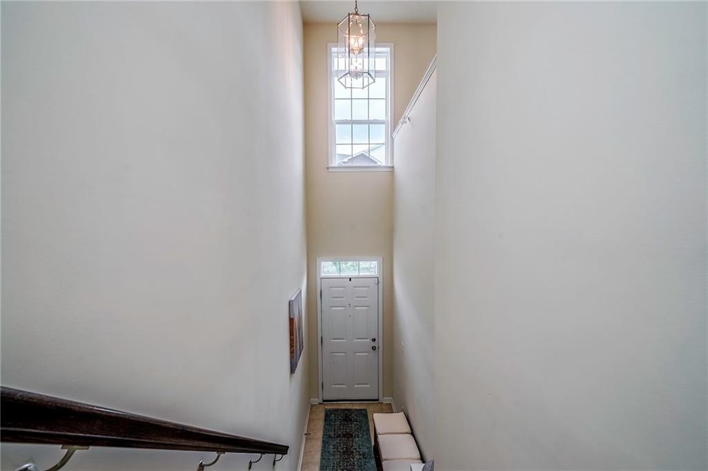 21 Roosevelt Drive McKees Rocks, PA 15136 - Photo 2 of 17 NICE FOYER! HAVE A SEAT AND TAKE OFF YOUR BOOTS..........