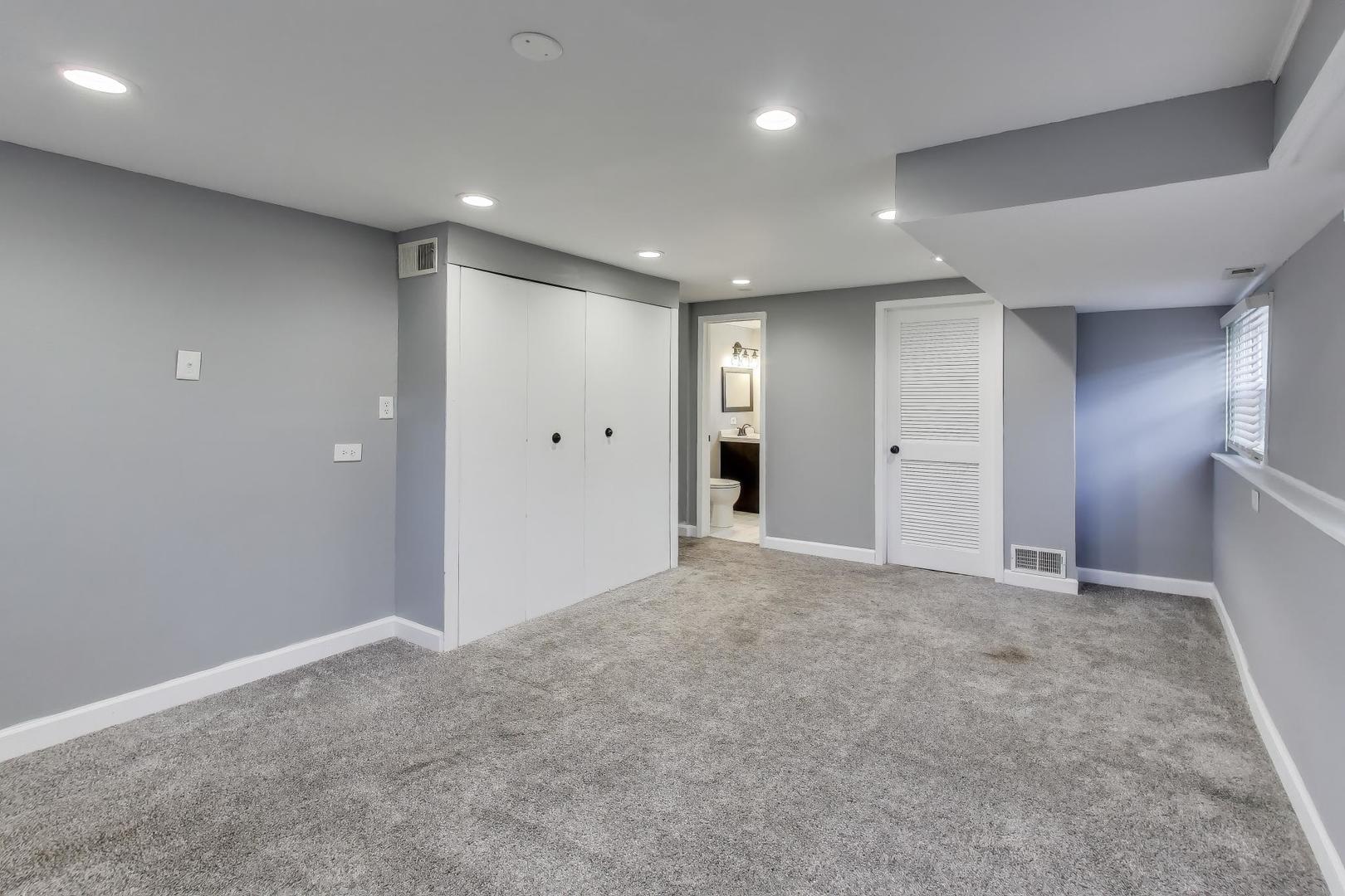 046 North Page Street Winfield, IL 60190 - Photo 21 of 32 a view of empty room