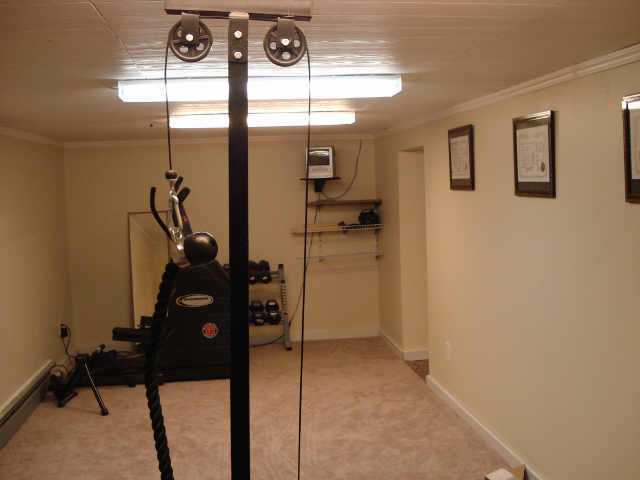 4155 Rowanne Road Columbus, OH 43214 - Photo 8 of 10 Gallery Image 8