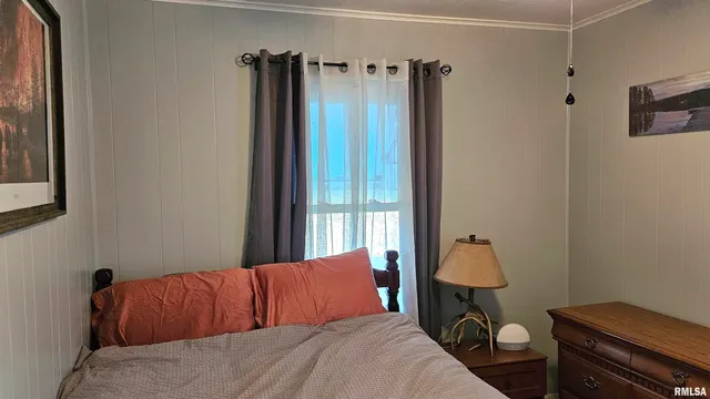 $130,000 | 335 Iris Court, Canton, IL 61520