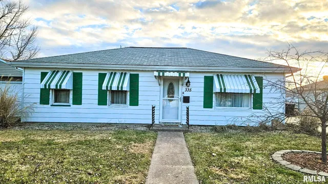 $130,000 | 335 Iris Court, Canton, IL 61520