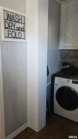 $130,000 | 335 Iris Court, Canton, IL 61520