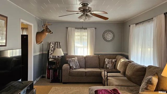 $130,000 | 335 Iris Court, Canton, IL 61520