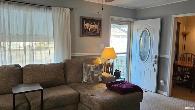 $130,000 | 335 Iris Court, Canton, IL 61520