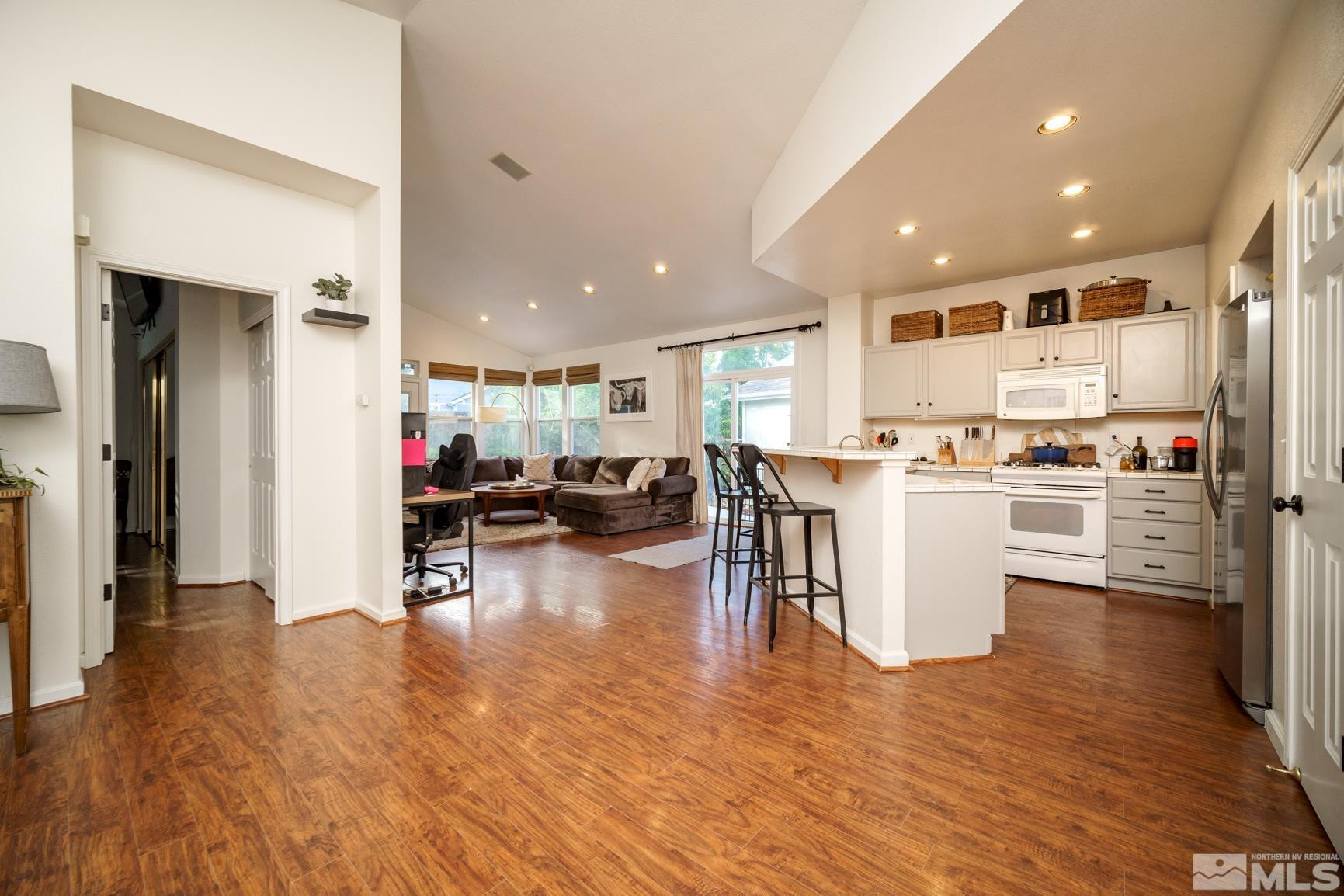 4699 Hampton Lane Reno, NV 89519 - Photo 10 of 29 Photo 10