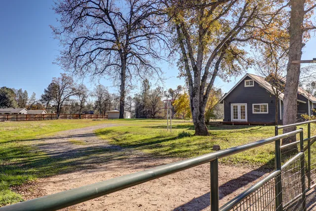 $405,000 | 6275 Horseshoe Lane, Anderson, CA 96007