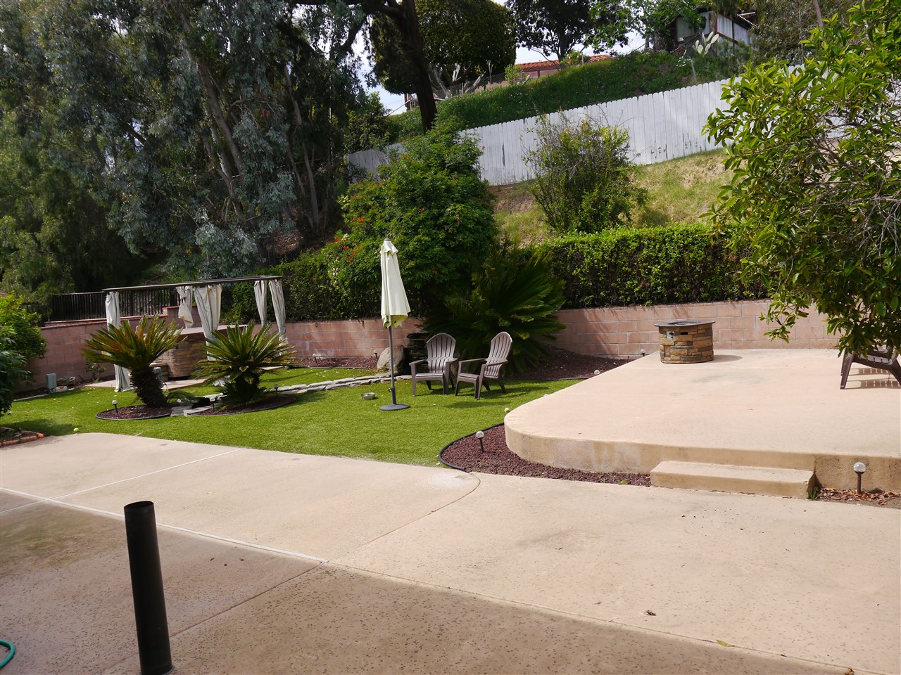 8358 Mesa View Way Spring Valley, CA 91977 - Photo 5 of 25 Gallery Image 5