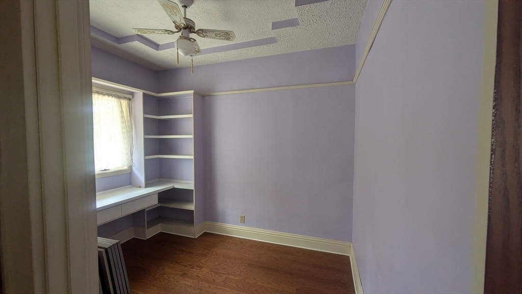 22 Vernon Street Boston, MA 02136 - Photo 11 of 24