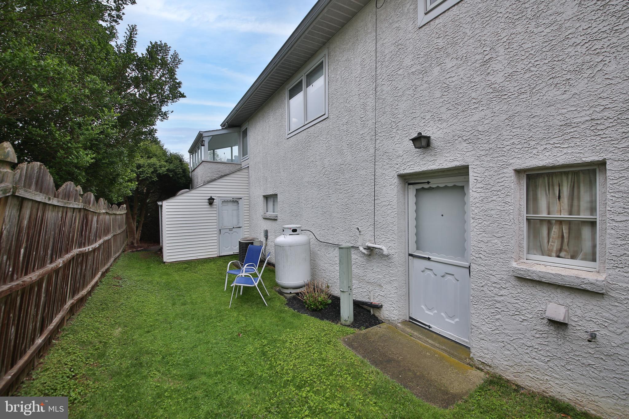 125 Bickley Road Glenside, PA 19038 - Photo 34 of 39 Side yard