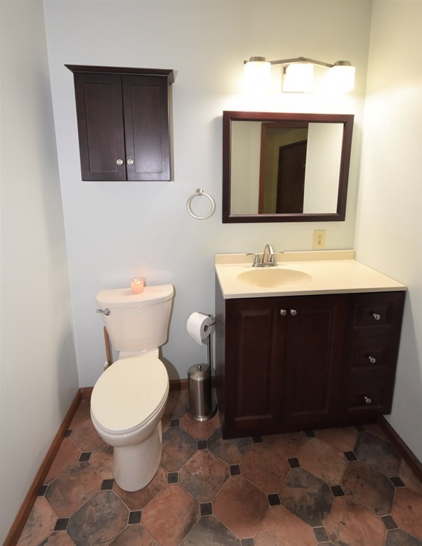16 Hitching Post Road Amherst, MA 01002 - Photo 20 of 41 Gallery Image 20