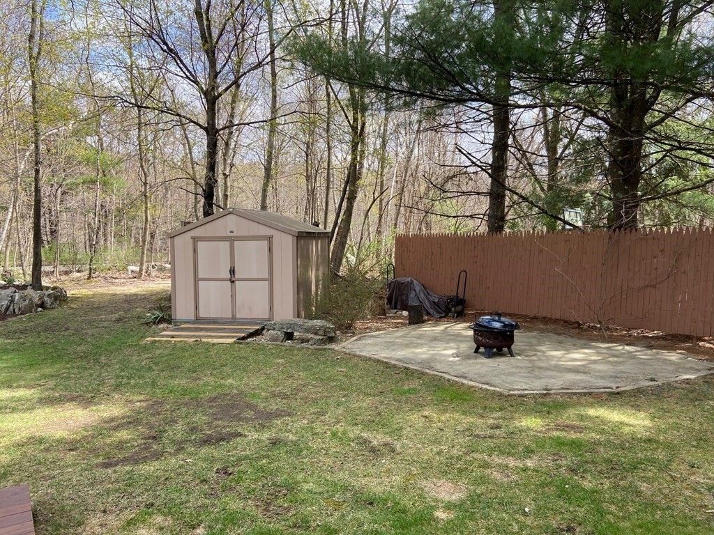 16 Hitching Post Road Amherst, MA 01002 - Photo 33 of 41 Gallery Image 33