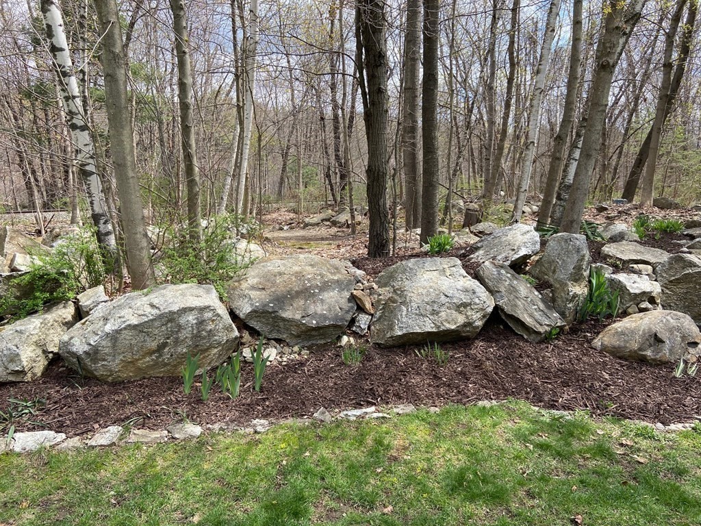 16 Hitching Post Road Amherst, MA 01002 - Photo 35 of 41 Gallery Image 35