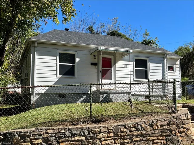 $970 | 111 North Cameron Avenue, Winston-Salem, NC 27101