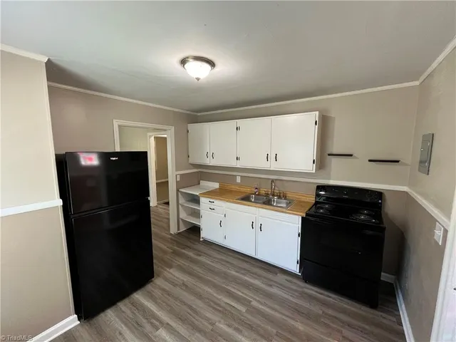 $970 | 111 North Cameron Avenue, Winston-Salem, NC 27101