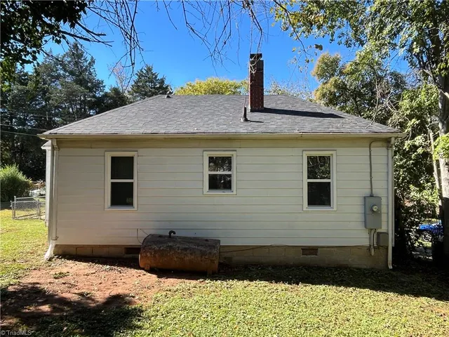 $970 | 111 North Cameron Avenue, Winston-Salem, NC 27101