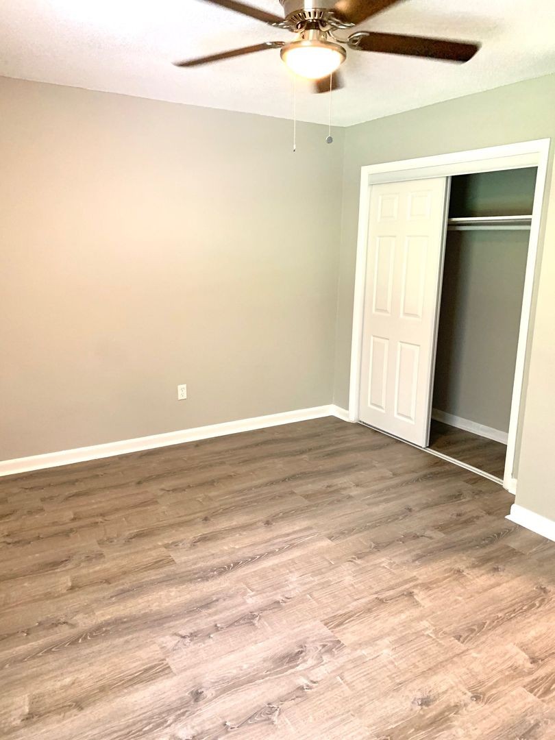 208 State Line Road Clarksville, TN 37042 - Photo 12 of 23 a view of a room with a ceiling fan